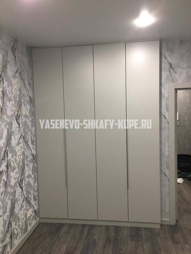 Распашные шкафы Ясенево