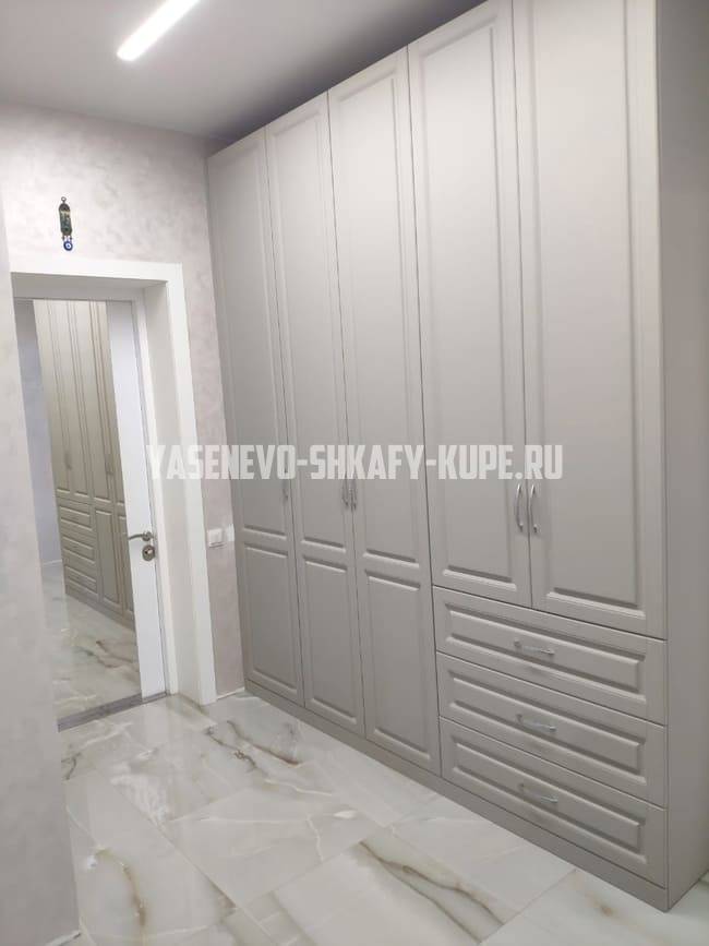 Распашные шкафы Ясенево
